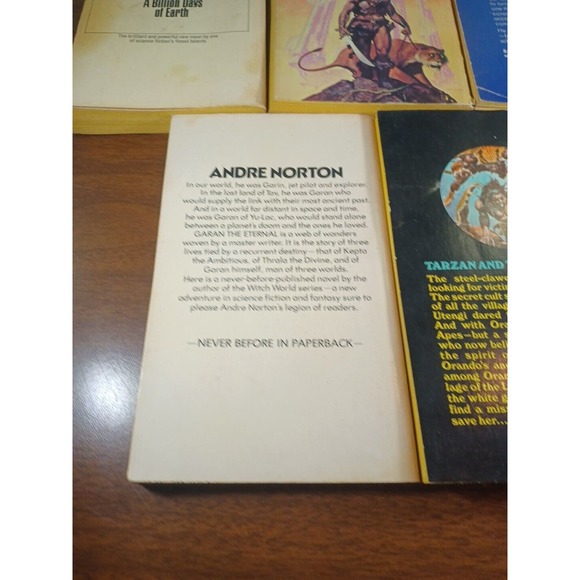 VINTAGE SCIFI PAPERBACK Book LOT OF 5 - Picture 12 of 15